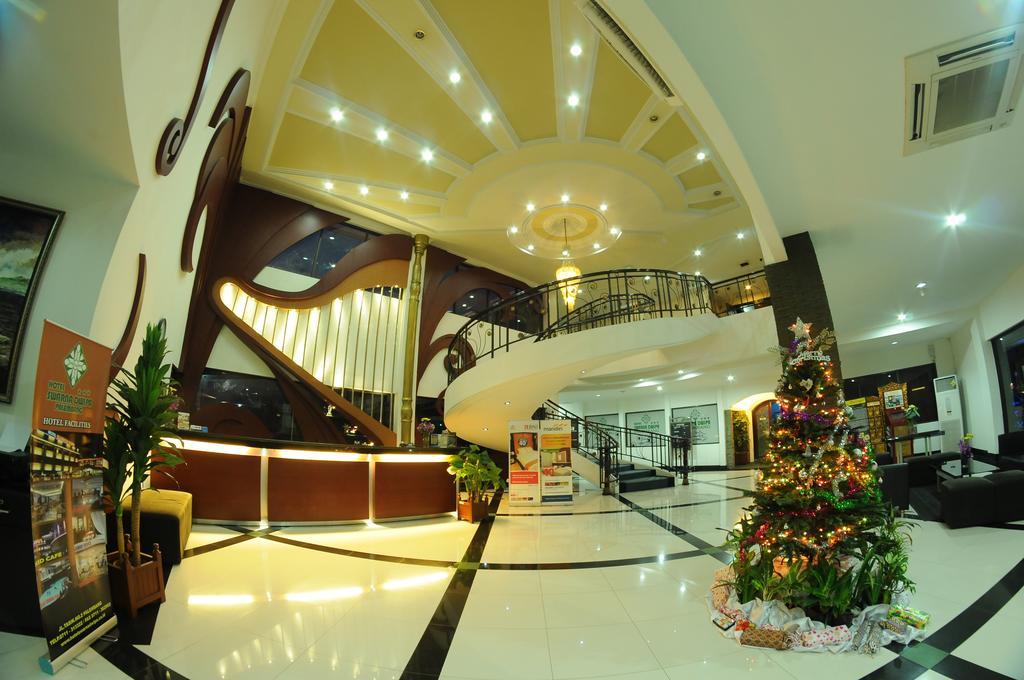 Hotel Swarna Dwipa Palembang Kültér fotó